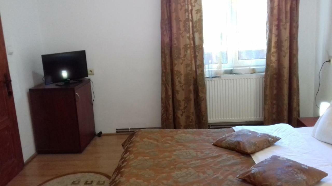 Pensiunea Vladut Bran  Exterior foto